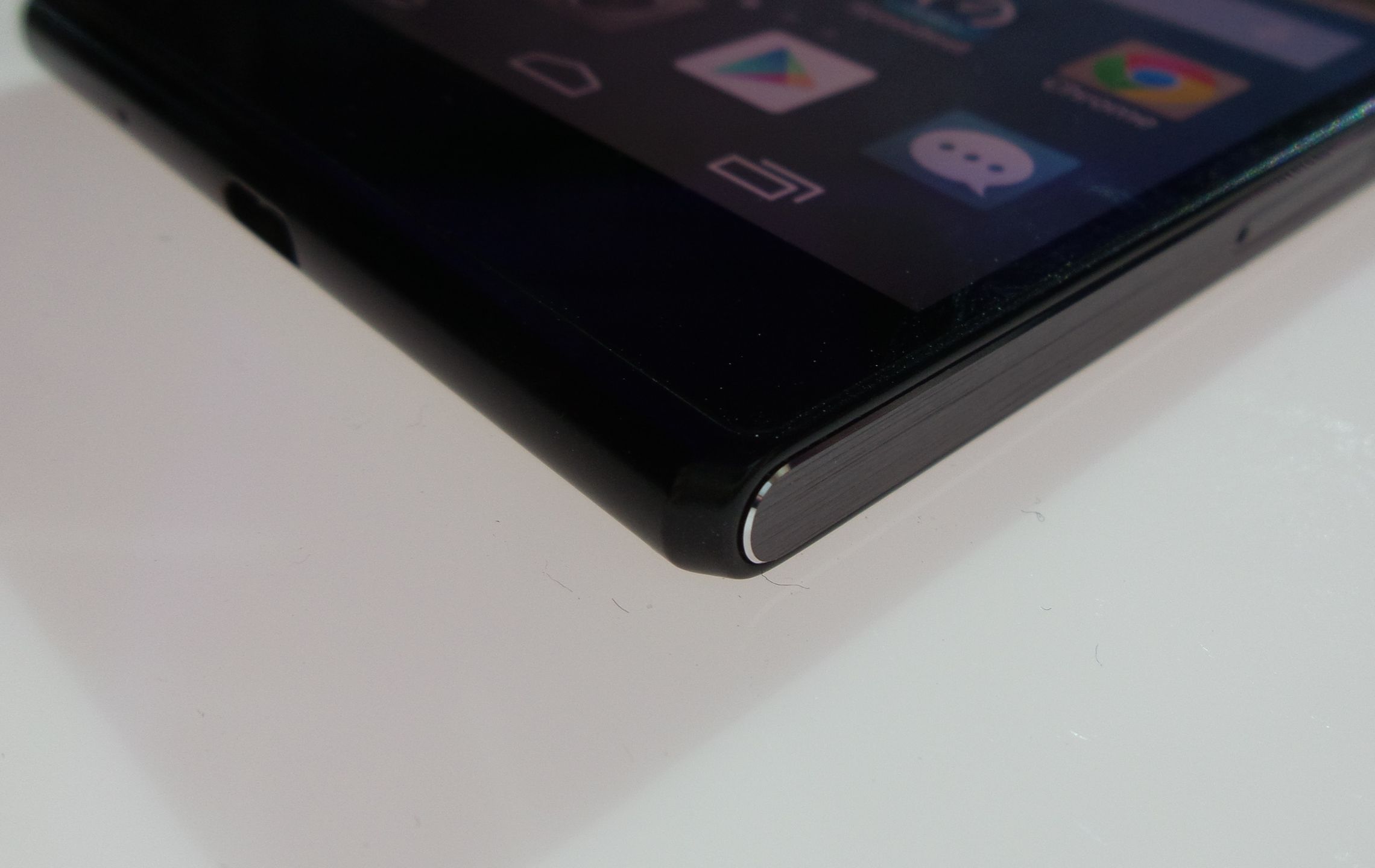 Huawei Ascend P7 - świetnie wykonany, nieźle wyposażony i rozsądnie wyceniony [pierwsze wrażenia] 2