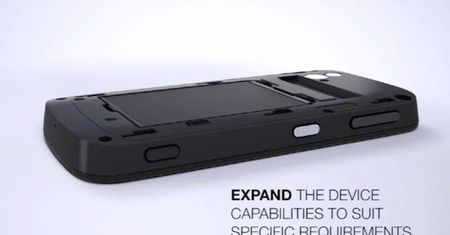 Boeing wraz z BlackBerry opracowują telefon z funkcją samozniszczenia