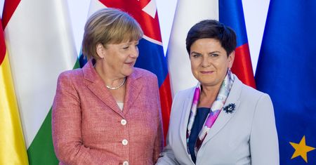 "Wall Street Journal" o wizycie Merkel w Polsce. "Potrzebny jest reset w relacjach z Unią"
