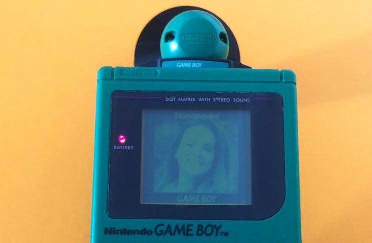 Zamontował obiektyw do Game Boya i robi zdjęcia. To działa! 2