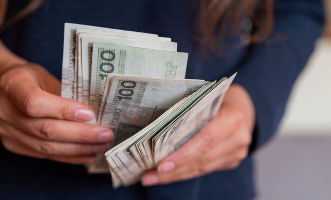 Skarbówka odsyła Polakom pieniądze. Wartość zwrotów PIT przekroczyła 11 mld zł