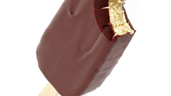 Lody w kostce lub na patyku w polewie czekoladowej