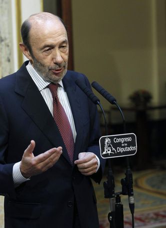 Hiszpania: Alfredo Perez Rubalcaba wycofuje się, partia traci lidera