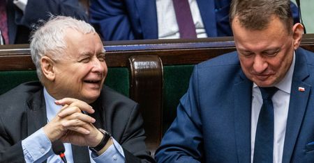 Sukcesja w wersji PiS. Kaczyński dowiózł ustawę, ale nie zagasił sporów w rządzie. Błaszczak idzie na szczyt