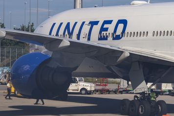 Turbulencje na locie United Airlines. Boeing 777 stracił ponad 900 m w minutę