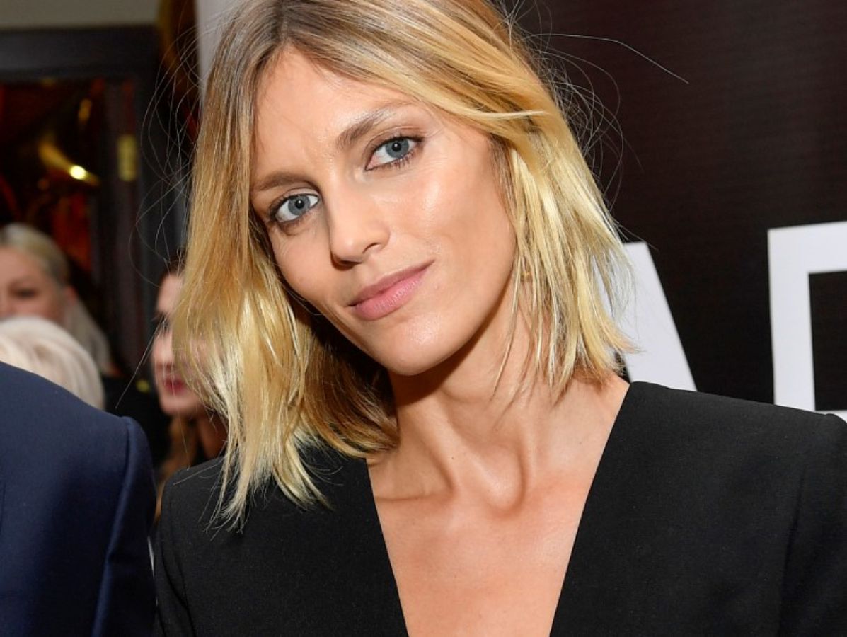 Tak noszą się supermodelki, w tym Anja Rubik. Nie potrzeba wiele, by odtworzyć ich styl