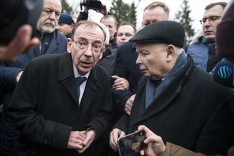 Wraca temat słynnej faktury za Pegasusa. Kaczyński odpowie na pytania komisji