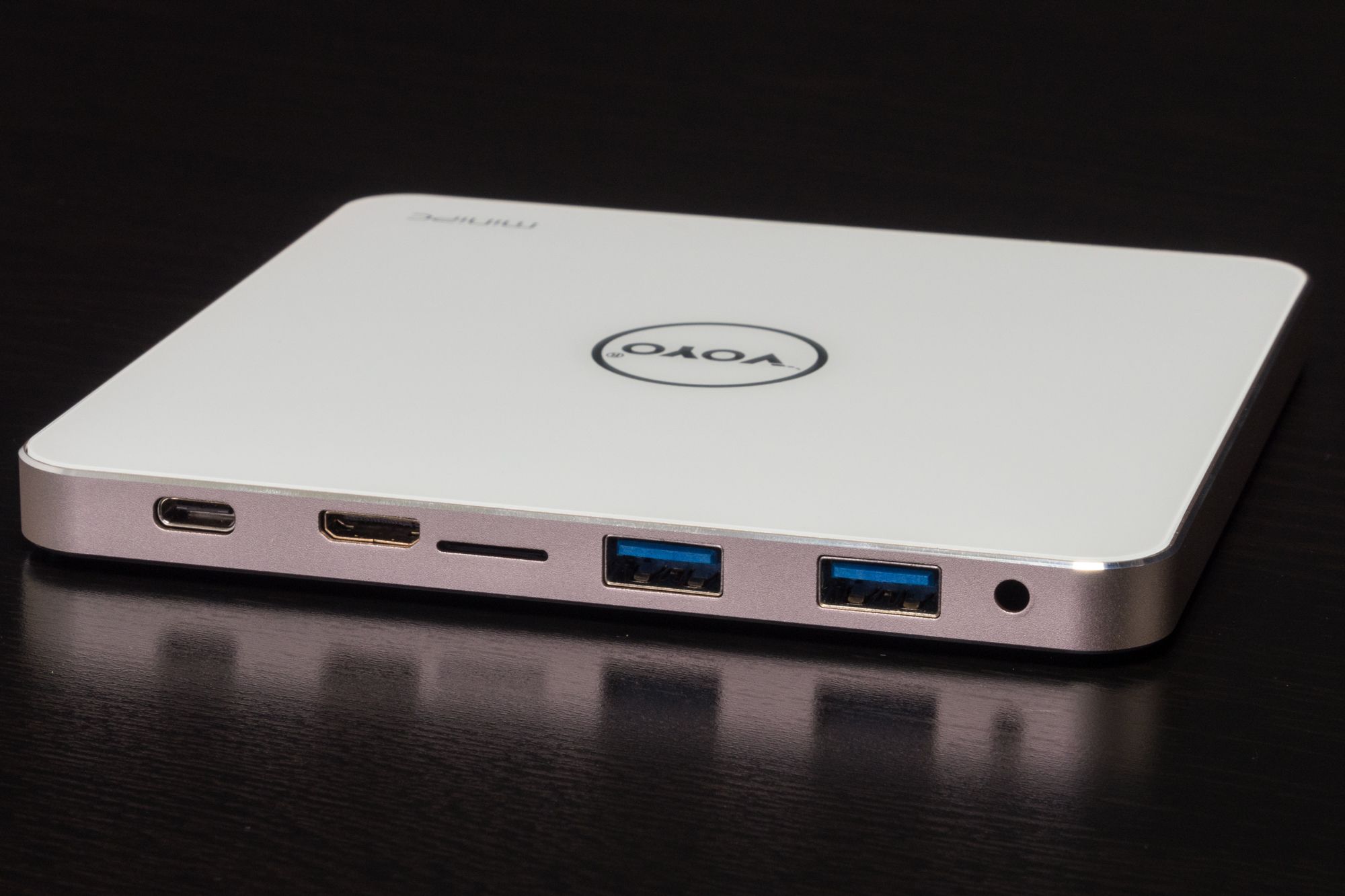 VOYO V3: test pięknego komputerka do salonu z Windowsem 10 i Atomem 3