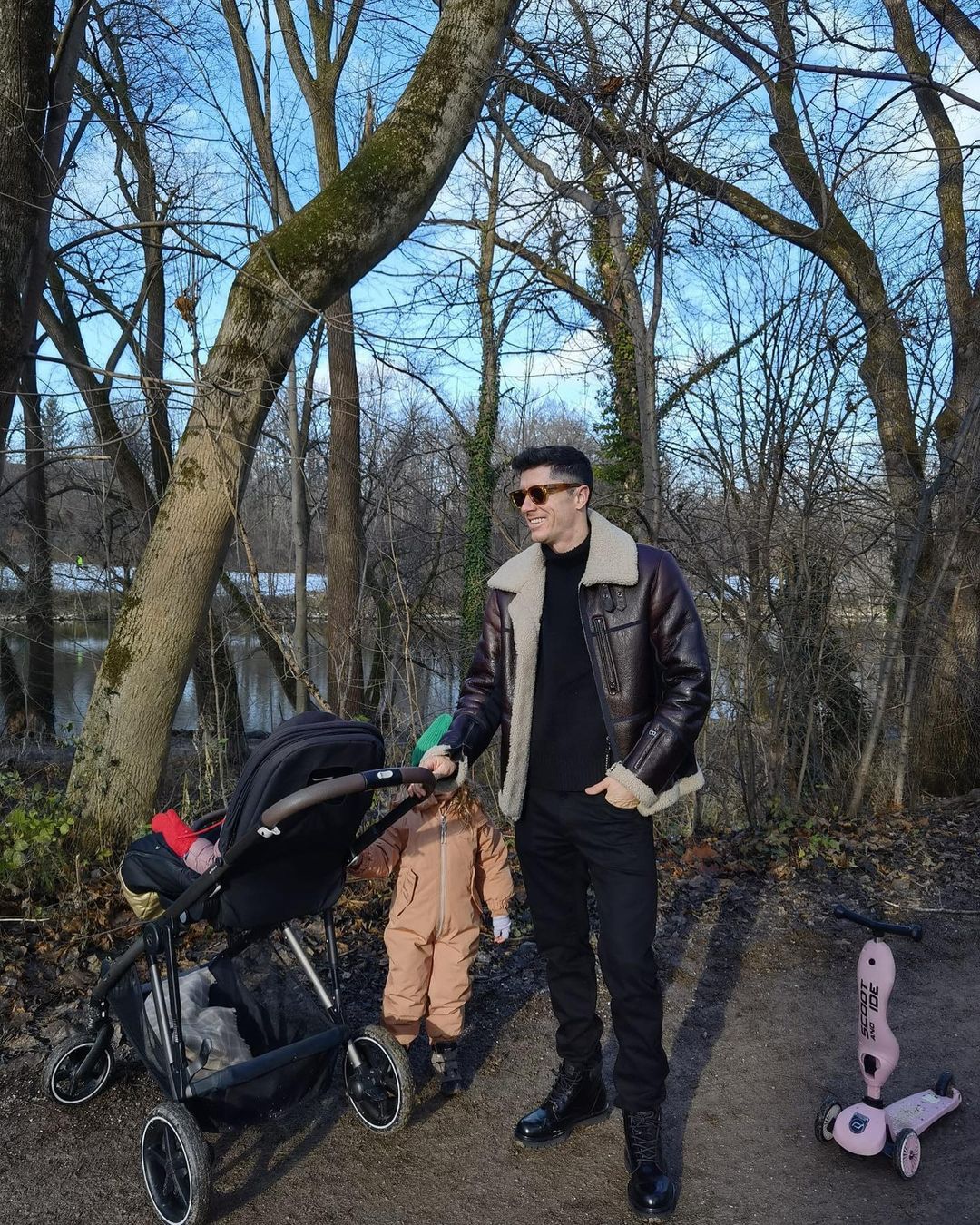 Robert Lewandowski z córkami