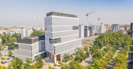 Wrocław. Centrum Południe wyróżnione w konkursie. Jest w 100 proc. zasilane energią z farmy wiatrowej