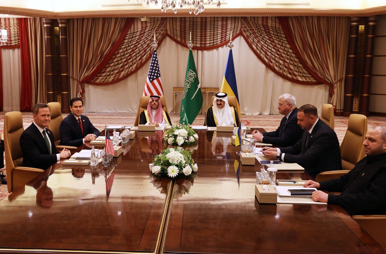 US-Russia talks in Saudi Arabia: A step towards ceasefire?