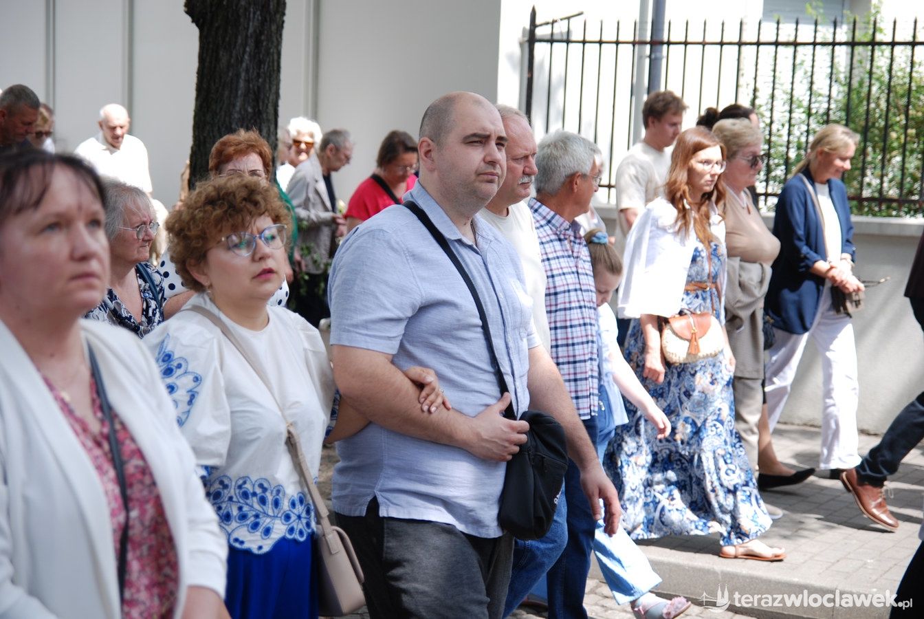 Miejska procesja Bożego Ciała przeszła ulicami Włocławka