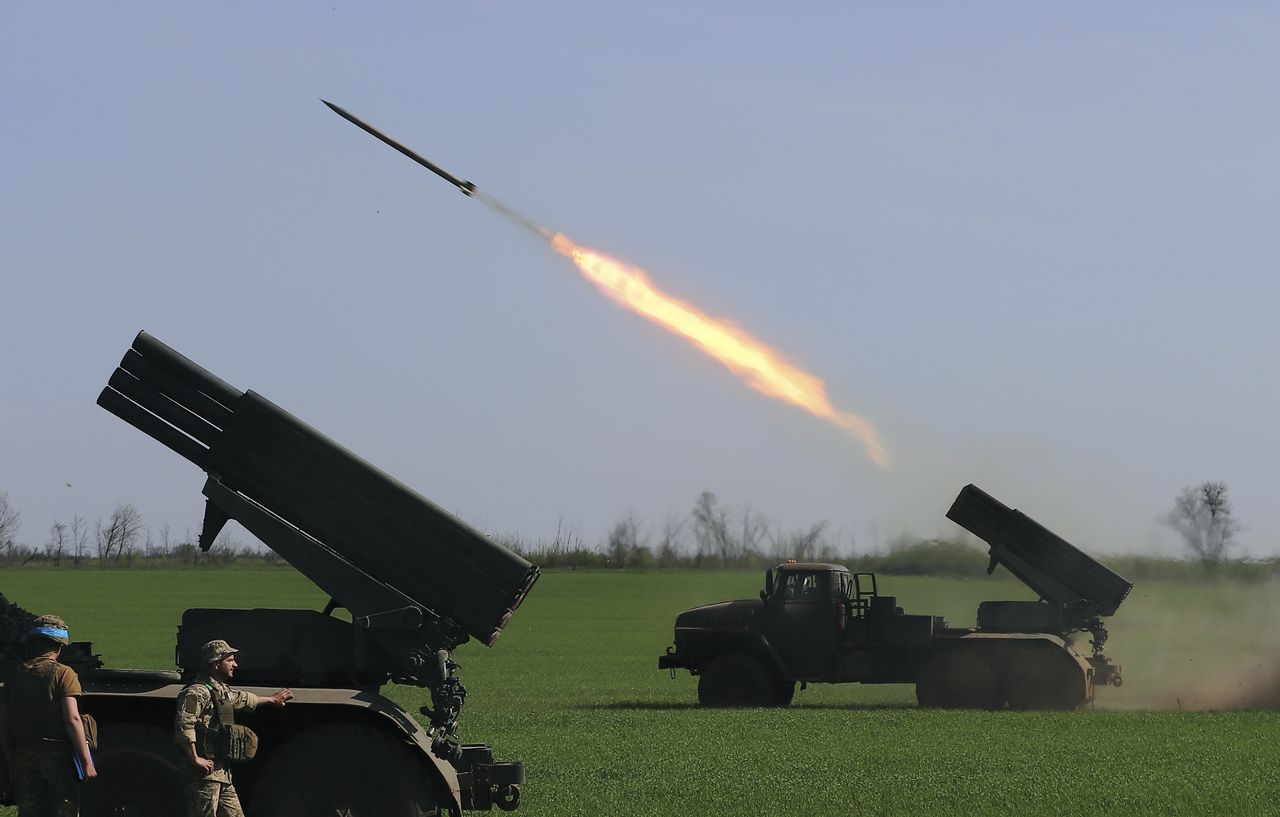 Przełom w podejściu do wojny? "Nie wystarczy już dostarczać Ukrainie tylko broń defensywną"