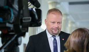 Zembaczyński pokazał dokumenty w TVP Info. Ozdoba pisze do ABW