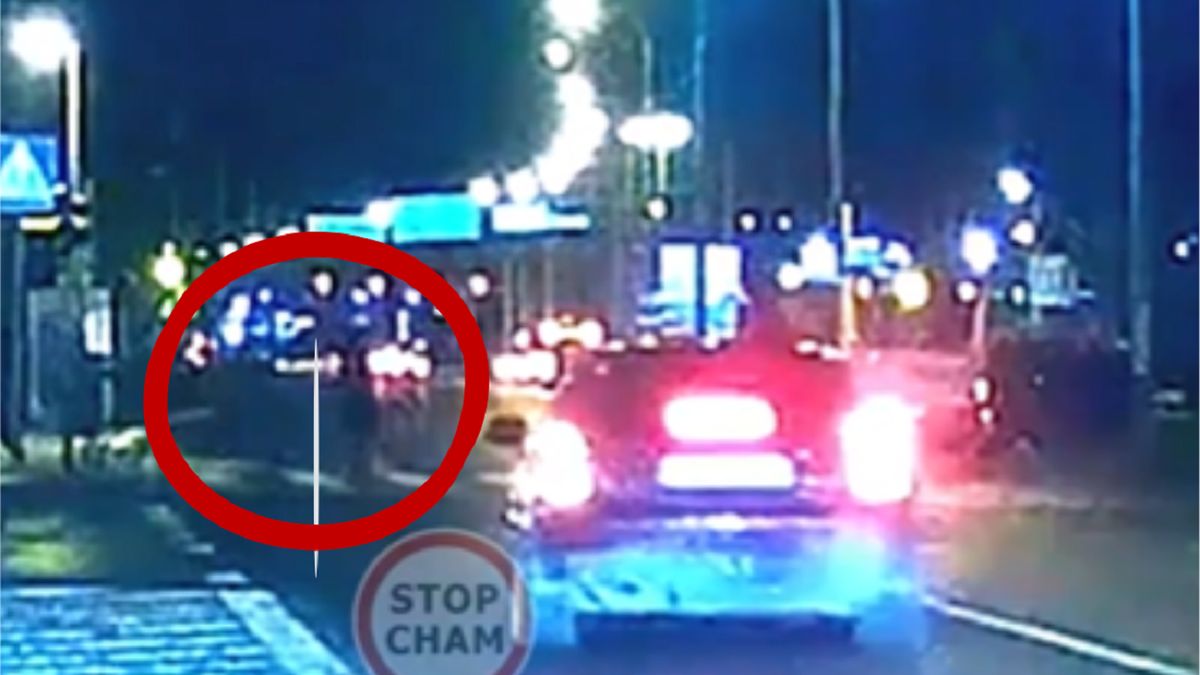 Tak przechodzili na czerwonym świetle. Szok we Wrocławiu. 