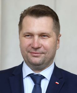 Powrót do szkół. Minister Przemysław Czarnek podpisał rozporządzenie