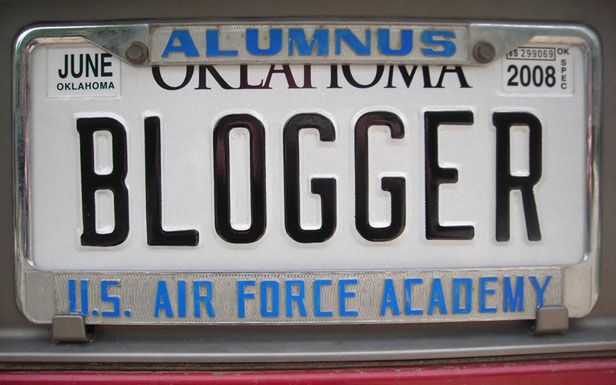 Uwaga, jedzie bloger! (Fot. Flickr/Wesley Fryer/Lic. CC by-sa)