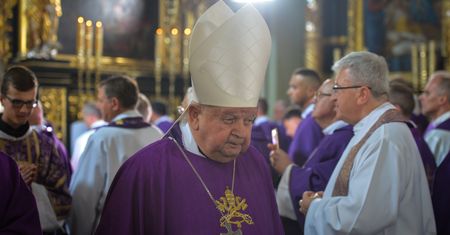 Pedofilia w Kościele. Kardynał Dziwisz o przejrzystości i oczyszczeniu