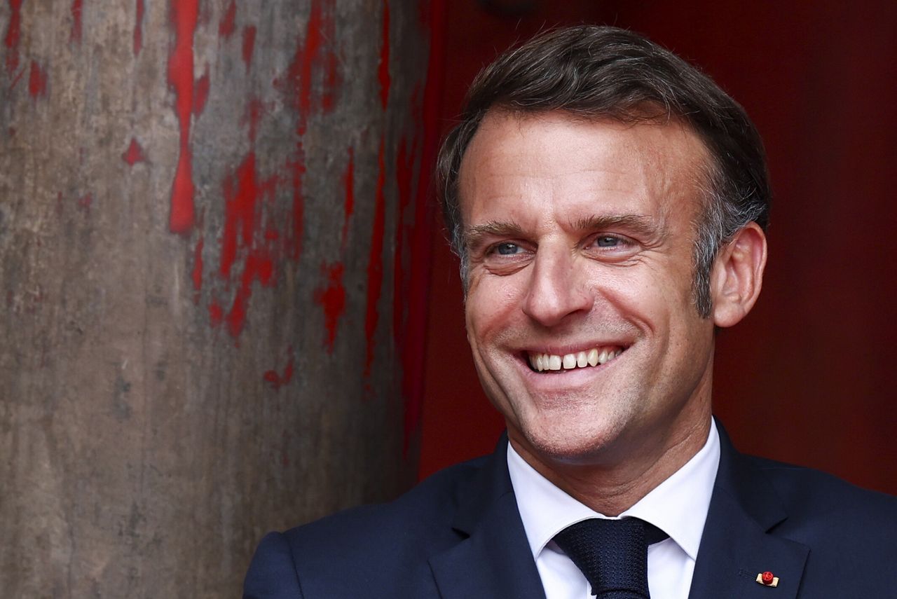 Macron presses for Russia ceasefire deadline amid tensions