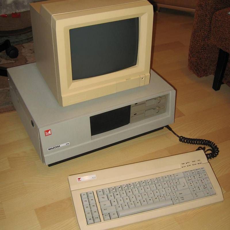 Klawiatura QWERTY. Kto wymyślił tak niewygodne ułożenie klawiszy? 7