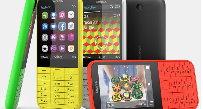 Nokia 225 i Nokia 225 Dual SIM - nowe, tanie telefony od Nokii za 39 euro (wideo)