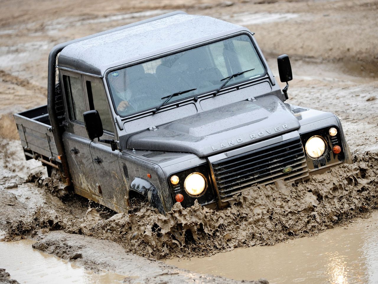 Land Rover Defender 110 Double Cab Pickup AU-spec (2007)