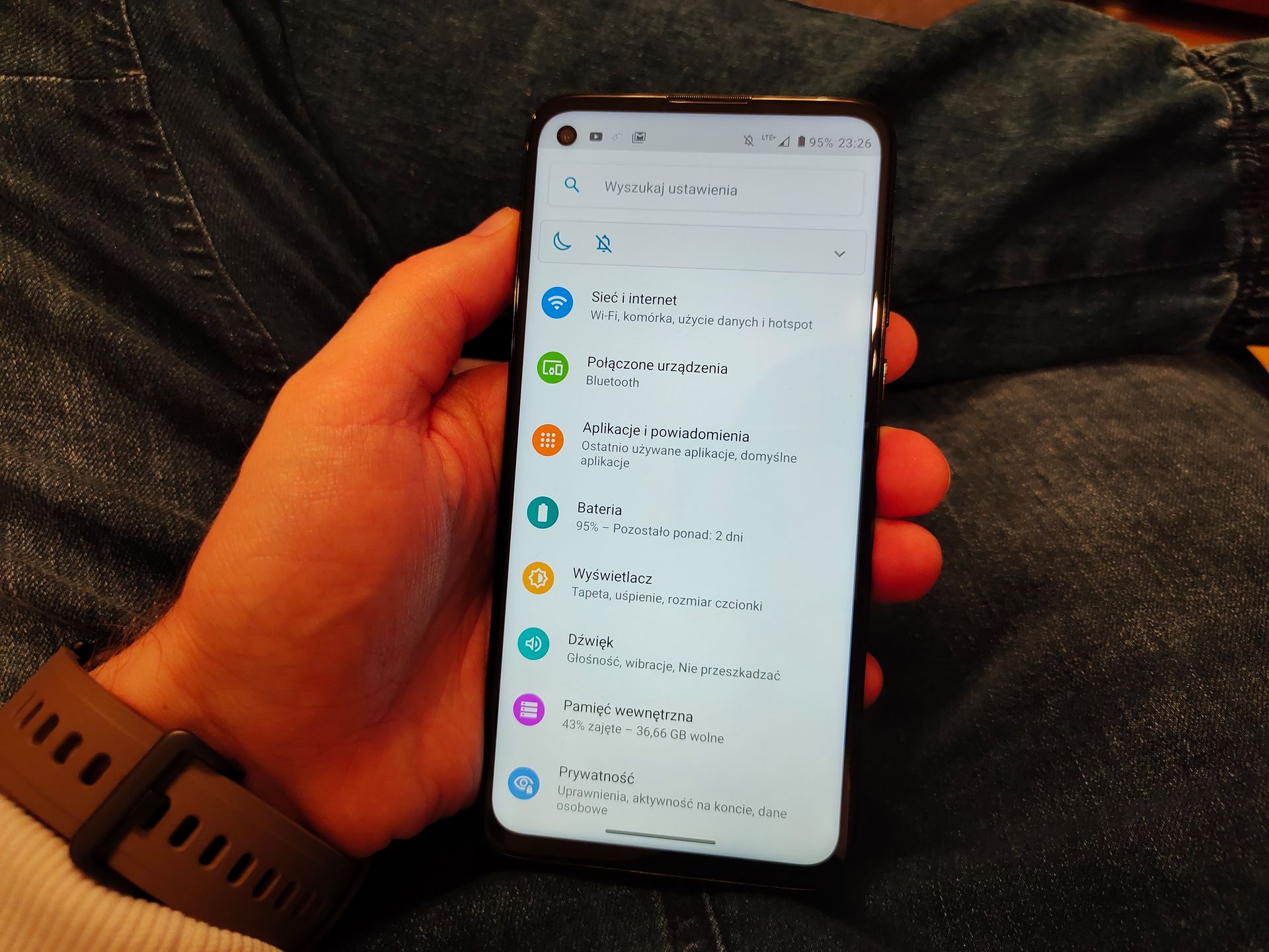 Motorola Moto G8 Power: test telefonu z dużą baterią za 1000 zł 58