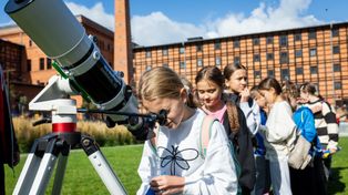 Bydgoszcz: Piknik naukowy Astrobaza. Uczniowie odkrywali tajemnice kosmosu