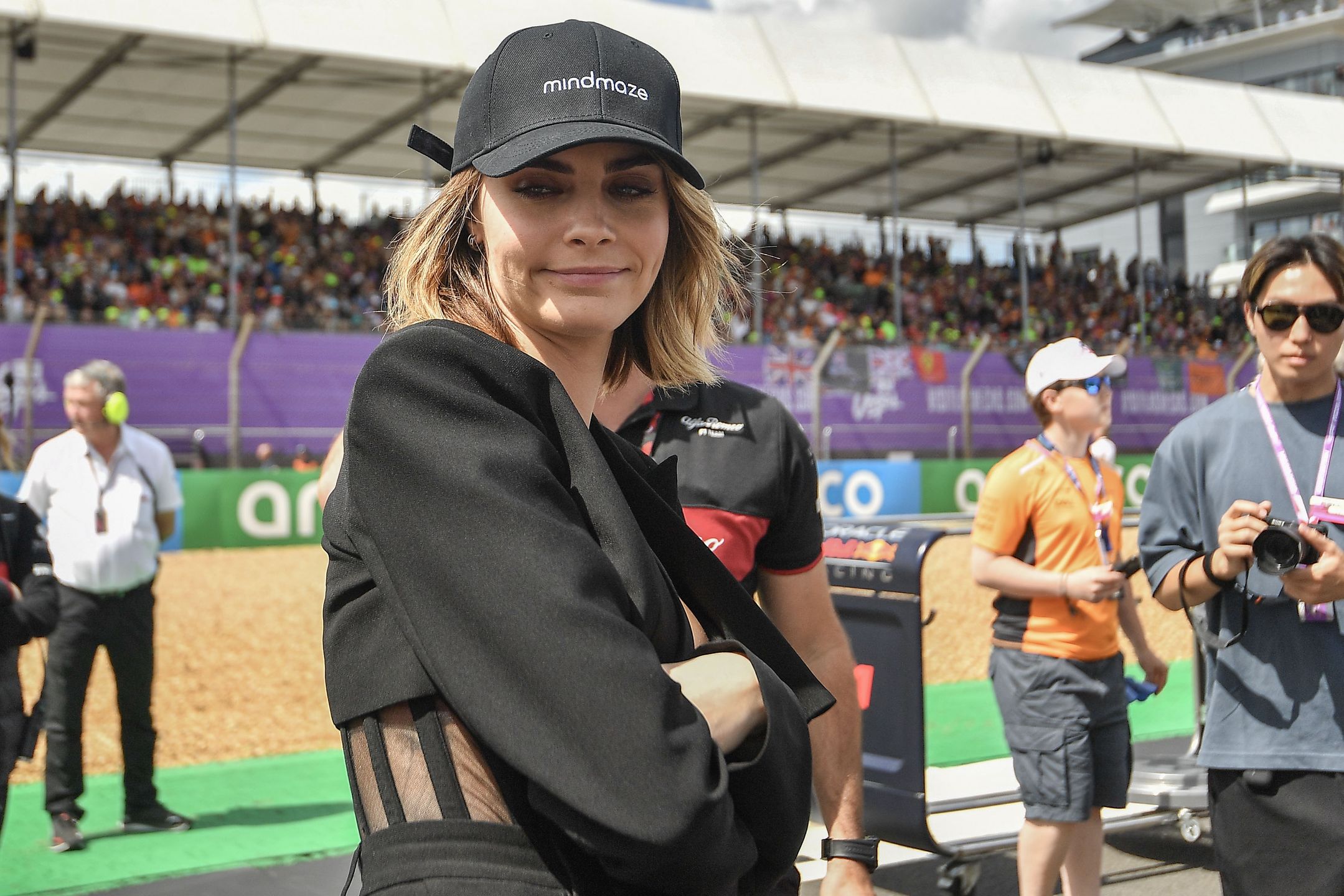 Cara Delevingne na Grand Prix