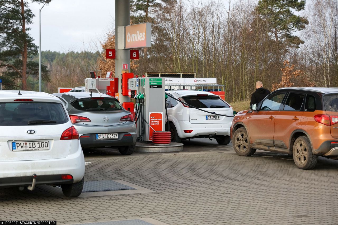 Niemcy przyjadą tankować do Polski? Policja zapowiada działania