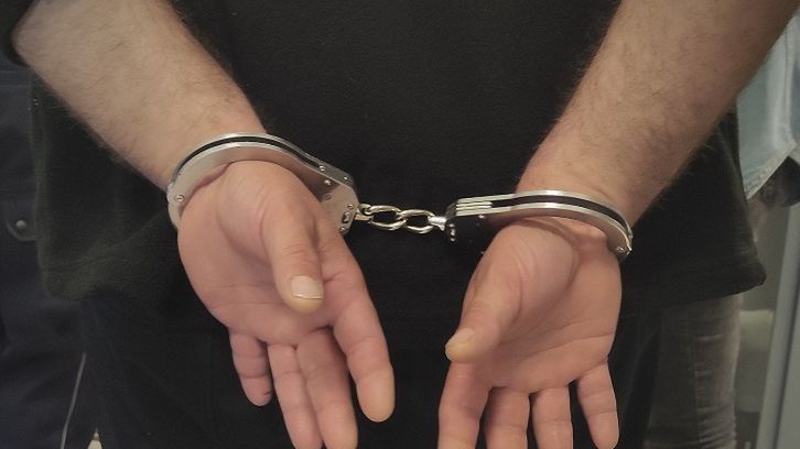 zatrzymanie kajdanki