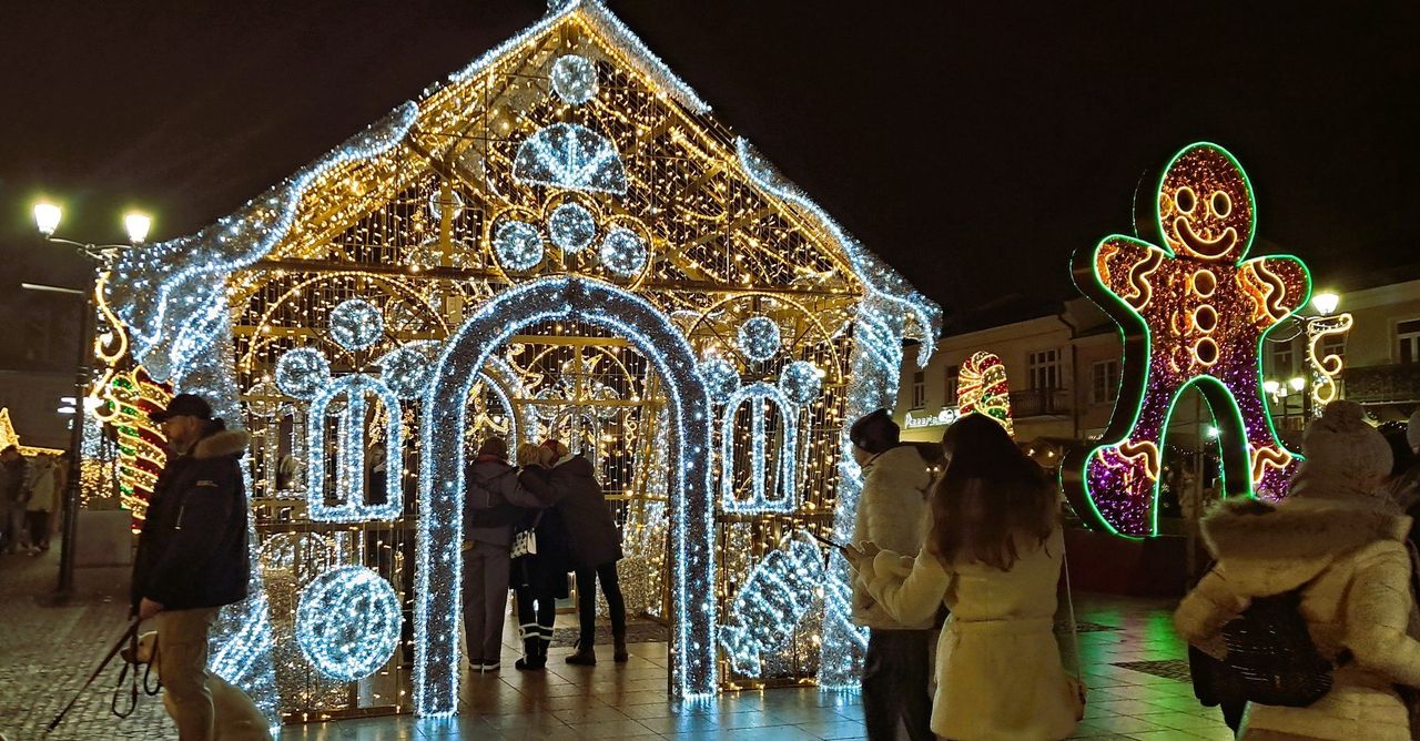 Chełm: Świąteczny blask iluminacji rozświetla miasto