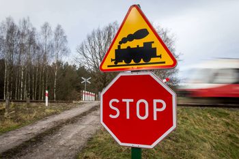 Dramat na torach. Pociąg do Gdyni śmiertelnie potrącił mężczyznę