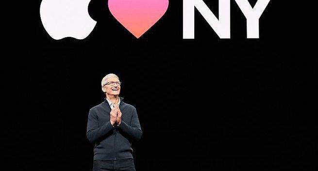 Apple pierwszą firmą wartą ponad 3 biliony dolarów