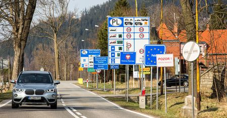 Czesi najeżdżają Polskę. Kupują na pniu. "Nie było co na obiad wziąć"