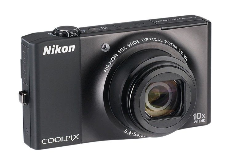 Nikon Coolpix S8000