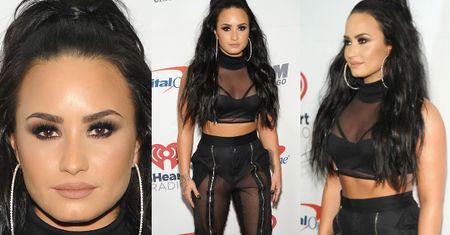 Demi Lovato odsłania brzuch w "świątecznej" stylizacji