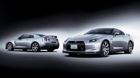 gt-r-nissan-2008-double-image-of-silver-profile-views-of-front-end-back-end-and-side-car-reviews