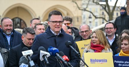 Hołownia pójdzie do Republiki. "Polacy muszą zobaczyć wybór"