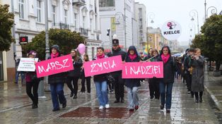 Kielce: Marsz Życia i Nadziei 2025 przeszedł ulicami. Uczestnicy pokazali solidarność z kobietami walczącymi z rakiem