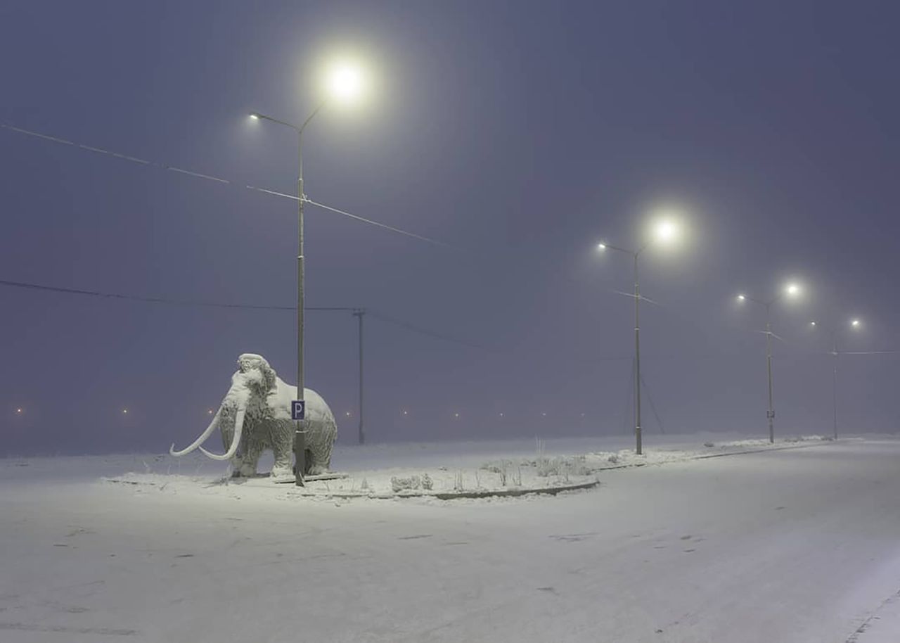 Codzienne życie w Jakucji. Ludzie żyją tam w temperaturze -50 stopni Celsujsza