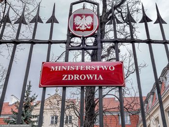 Resort reaguje po tekście WP. Słynny psychiatra odwołany