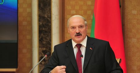 Białoruś z kolejnymi sankcjami? Banki mogą zostać odcięte od systemu SWIFT