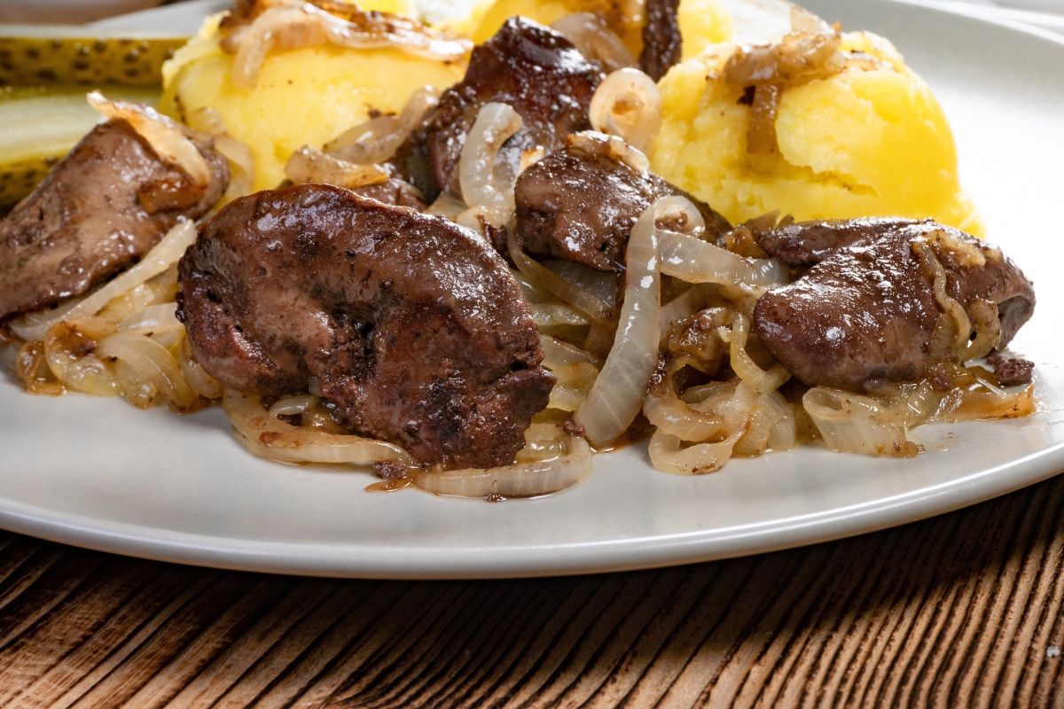 Smażę ją tylko w ten sposób. Delikatna, kremowa, pozbawiona goryczki i ma dużo żelaza