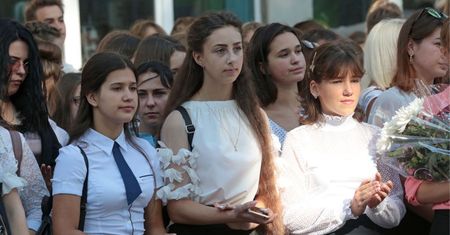 Powrót do szkoły w strefie żółtej i czerwonej. Jakie zasady będą obowiązywać?