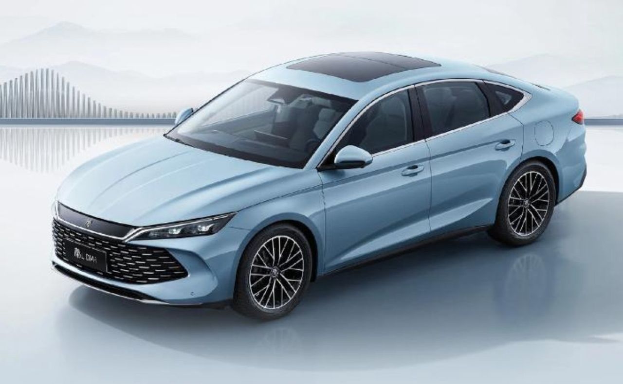 BYD Qin LDM-i: The spacious hybrid Sedan with a 1243-mile range, affordably priced