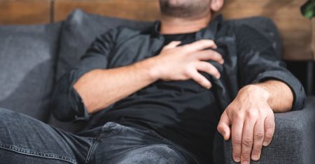 Ryzyko zawału u mężczyzn wzrasta w młodym wieku. Badania alarmują