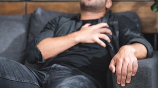 Ryzyko zawału u mężczyzn wzrasta w młodym wieku. Badania alarmują