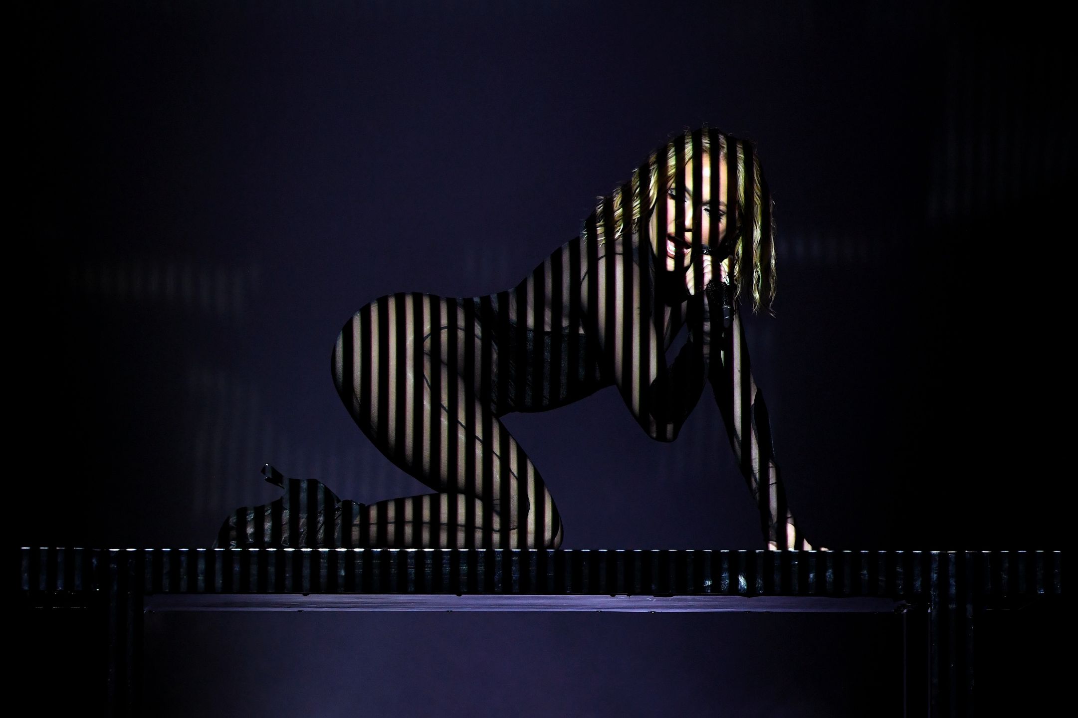 Żywiołowa Jennifer Lopez zawładnęła sceną na AMA 2020