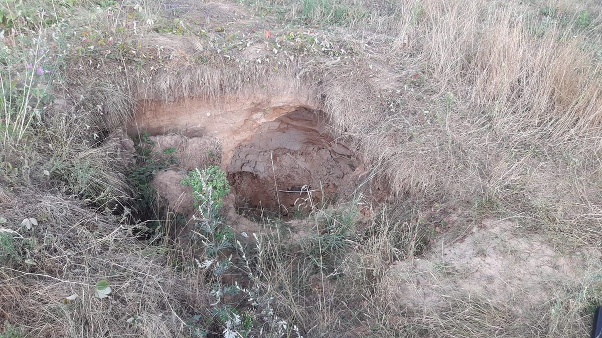 Dziura w ziemi skrywała niebezpieczny sekret 